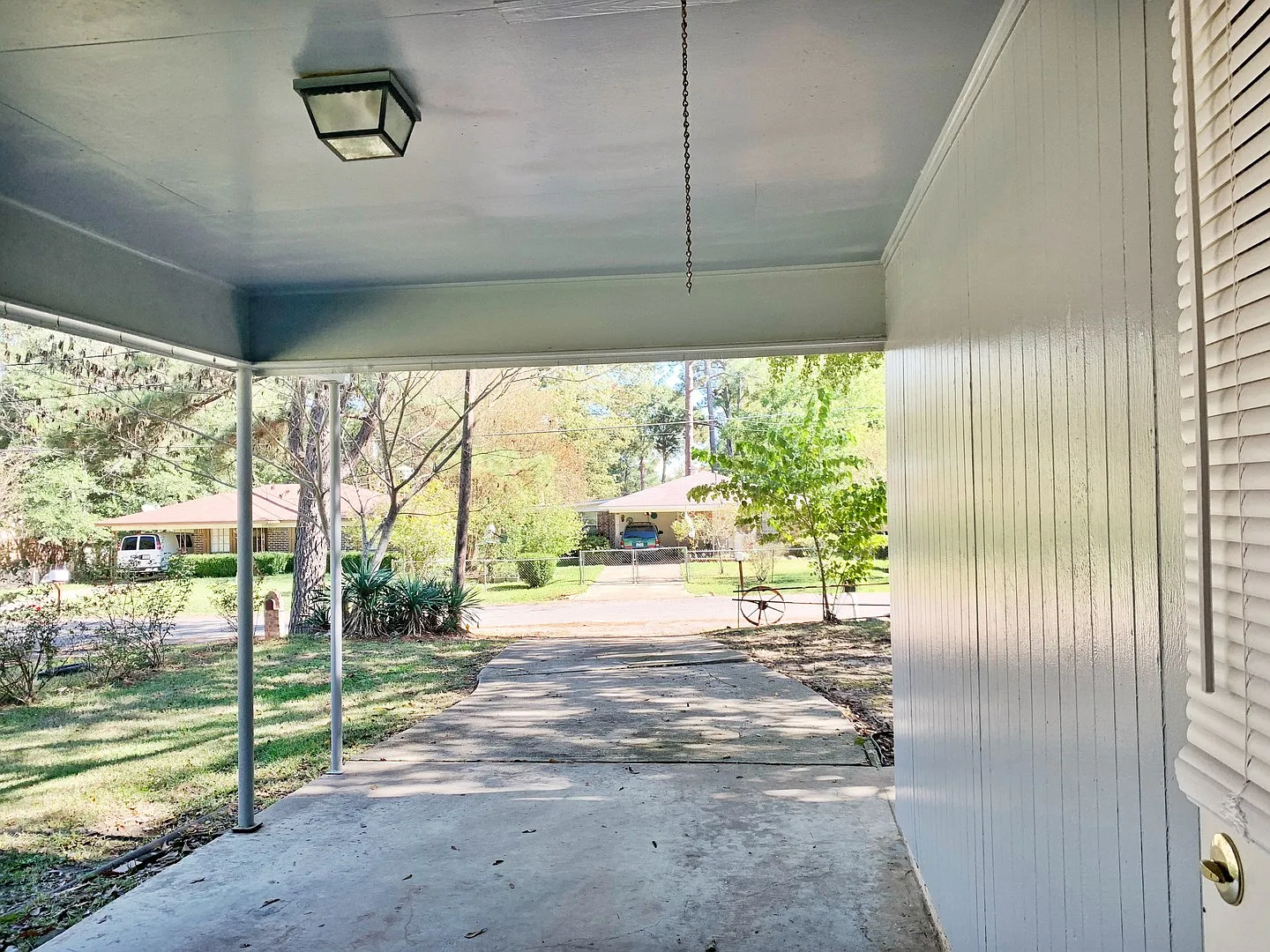 3 bedroom 1.5 bathroom — Photo 2