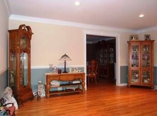 10 Lamatan Rd, Newark, DE 19711