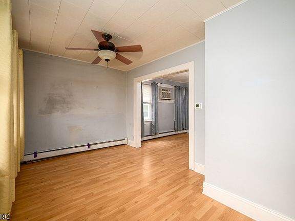 4th image of 710 Mcgillvray Pl