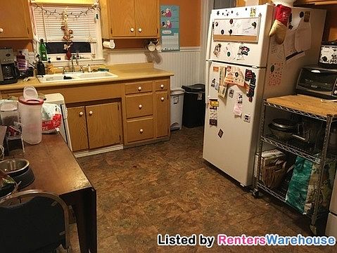 2nd image of 1165 Woodbridge St