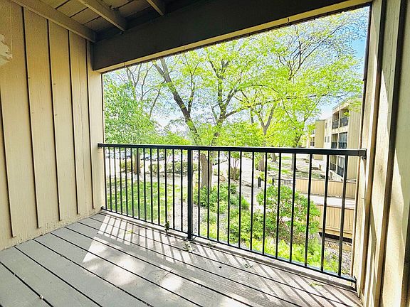 2nd image of 4101 Parklawn Ave APT 226