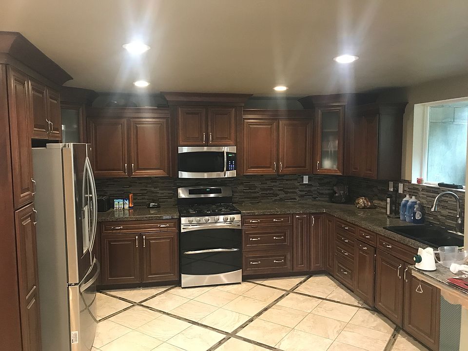 2nd image of 9497 Crooked Prairie Rd