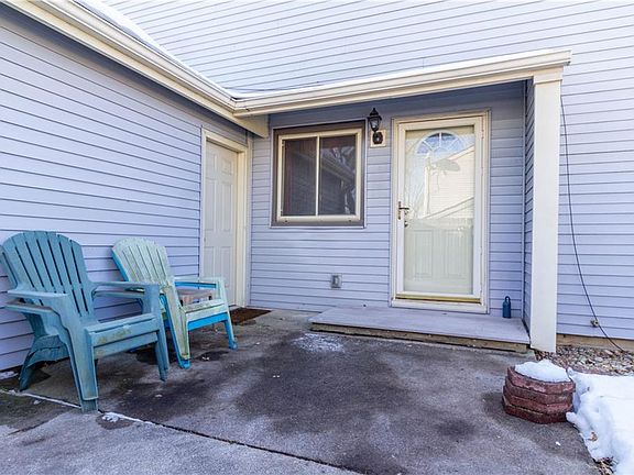 4th image of 931 Breezewood Cir