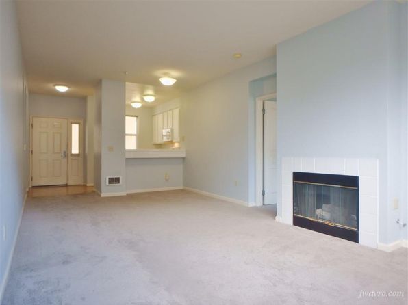 1 Crescent Way APT 1302