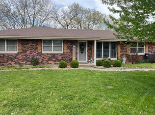 203 Eastwood Dr, Jefferson City, MO 65101