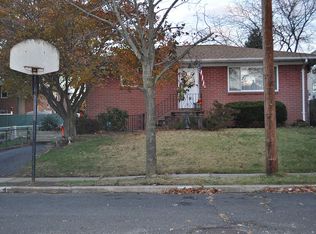 4 Wesley Pl, Nutley, NJ 07110