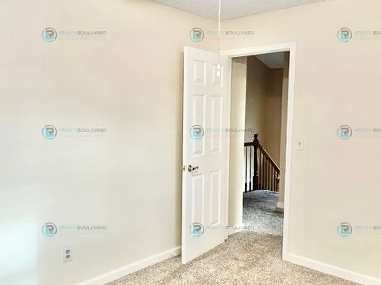 6220 Stone Valley Dr — Photo 21