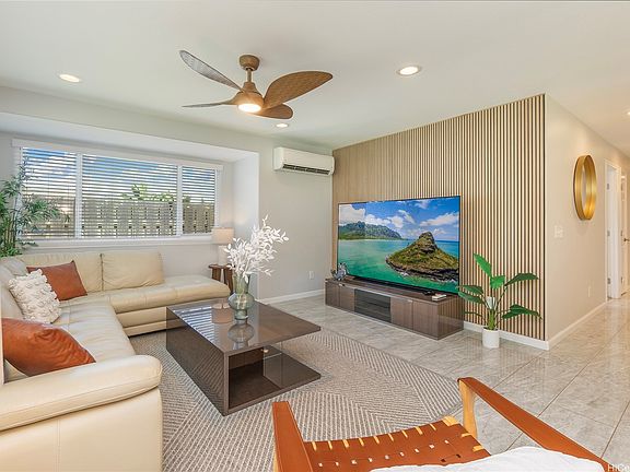 3rd image of 558 Ulumu St
