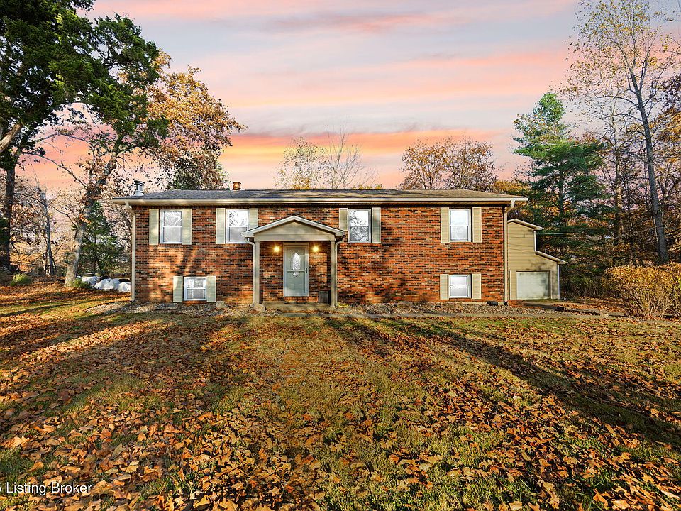1st image of 929 Hickory Dr