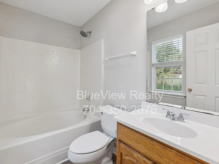 5237 Timbertop Ln — Photo 11