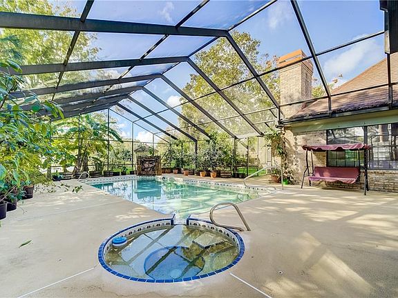 2nd image of 5 Lake Vista Way