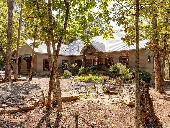 2nd image of 10 Redtail Ln