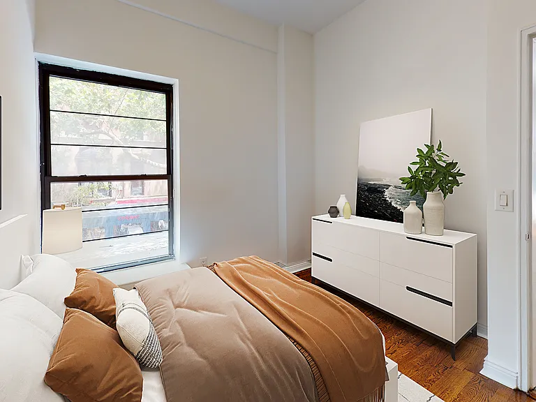 961 Lexington Ave #1E — Photo 4