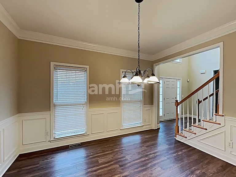 4524 Kingsgate Ct NW — Photo 7