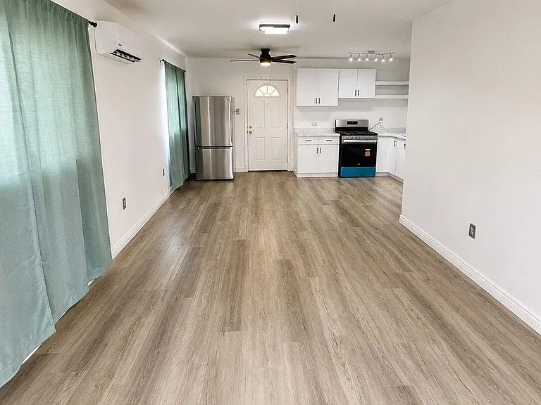 4809 Sierra Madre Dr — Photo 3