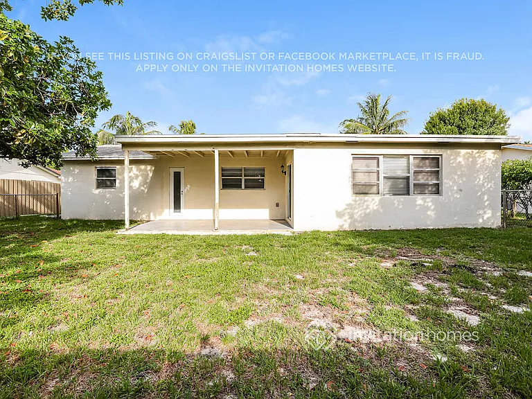 3070 SE 1st Pl — Photo 16