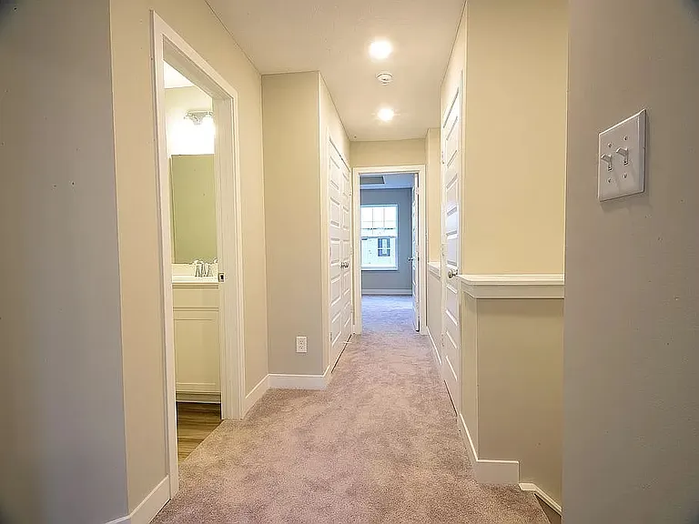 7073 Adalene Ln — Photo 28