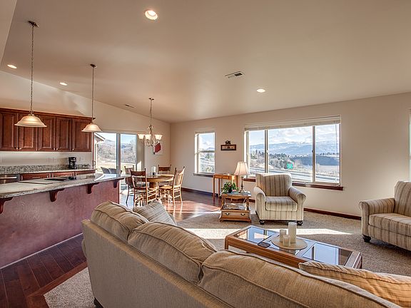 Greatroom - Open Flow