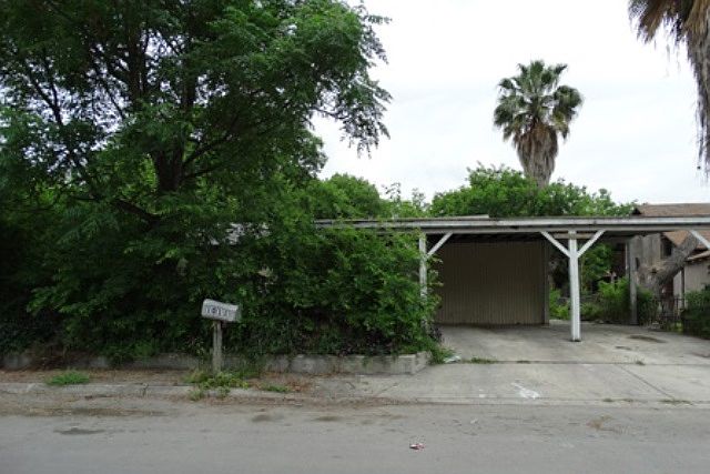 1st image of 1011 Stonewall St