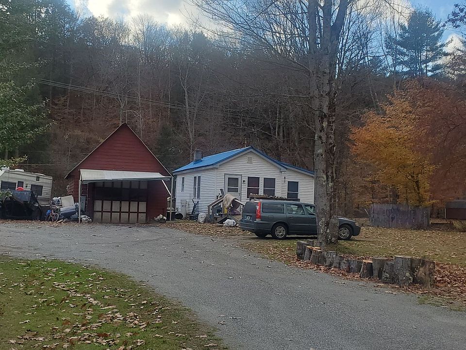 2nd image of 1038 W River Rd