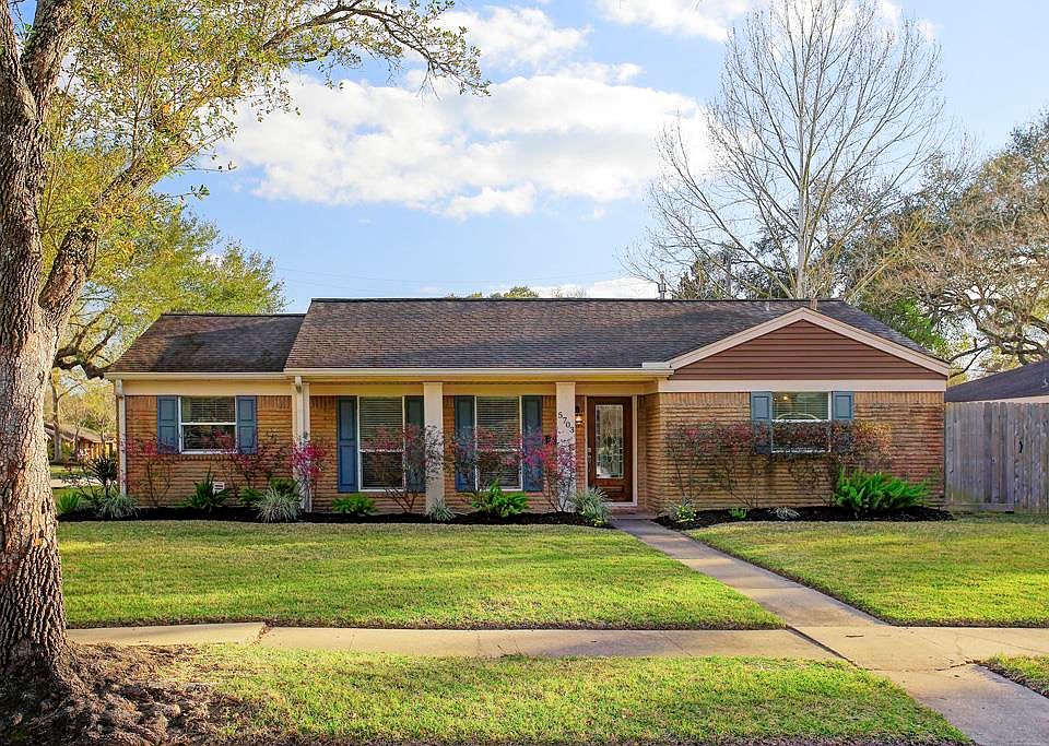 1st image of 5703 Burlinghall Dr