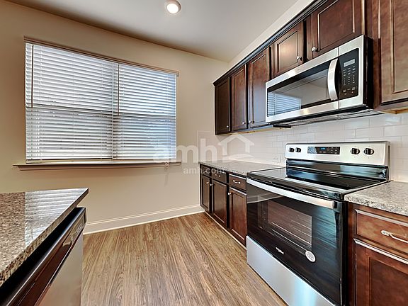 5th image of 6242 Bridgewood Dr