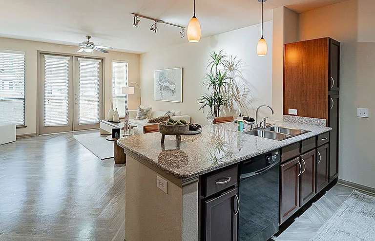 The Residences at Pearland Town Center Apartments — Photo 4