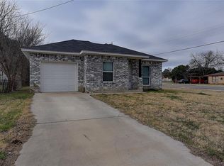 1315 Joslin St, Cleburne, TX 76033
