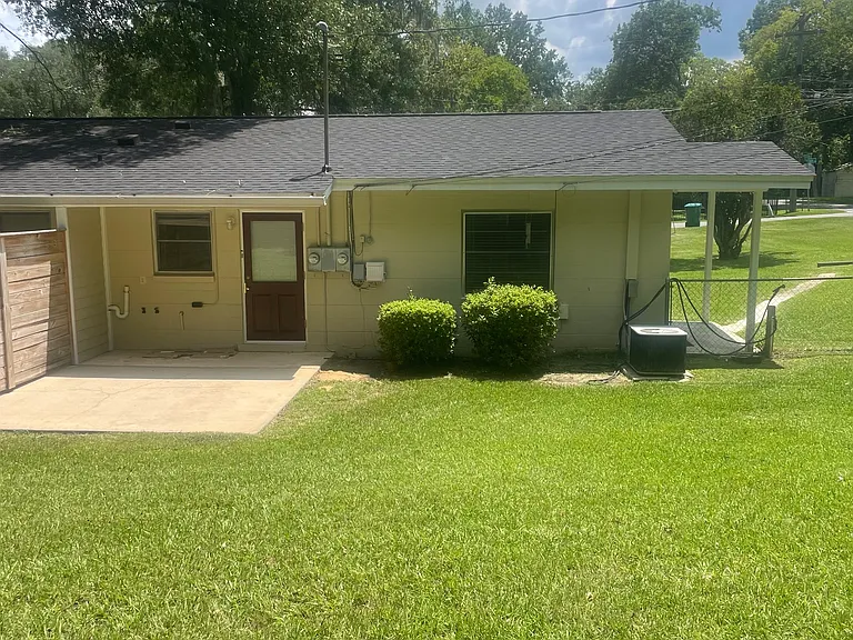 1300 Waterline Dr — Photo 8