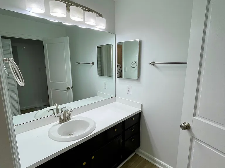 2000 Greenway Ave #3B — Photo 13