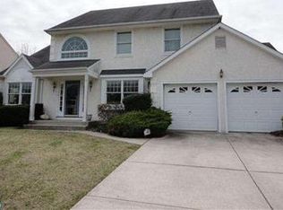 18 Old Republic Ln, Marlton, NJ 08053
