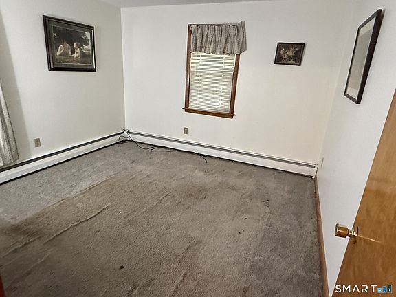 5th image of 166 Marigold Avenue