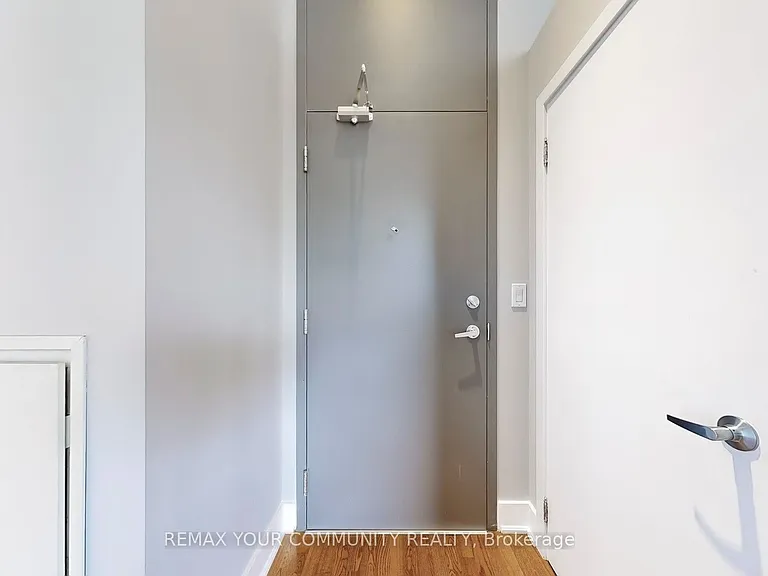 637 Lake Shore Blvd W #504 — Photo 23