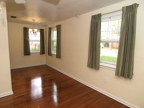 5th image of 3381 Sylvia St