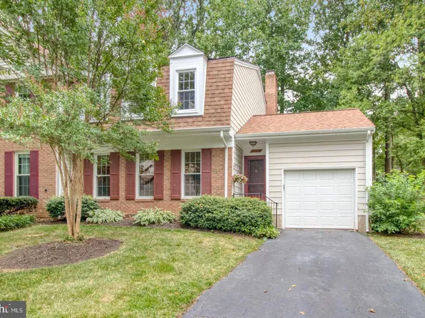 5907 Wood Sorrels Ct, Burke, VA 22015