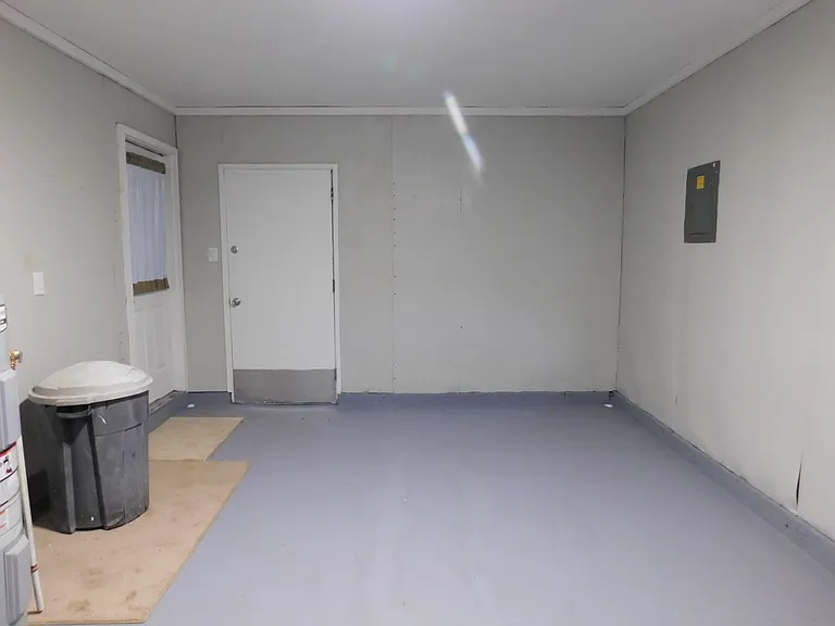 605 Hayden Ct — Photo 28