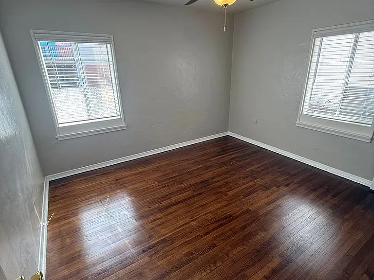 4926 Baltimore Dr — Photo 15