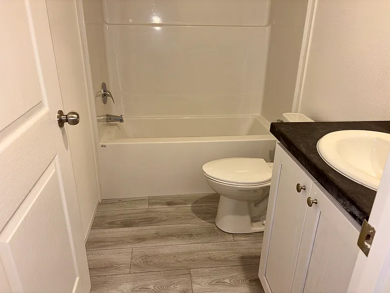 4900 SE 102nd Pl #90 — Photo 10
