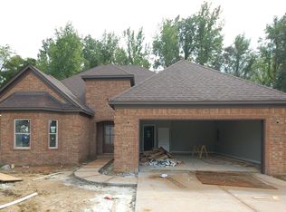 410 Running Brook Ln, Oakland, TN 38060