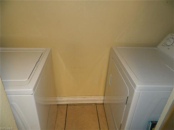 4th image of 2905 Winkler Ave APT 704