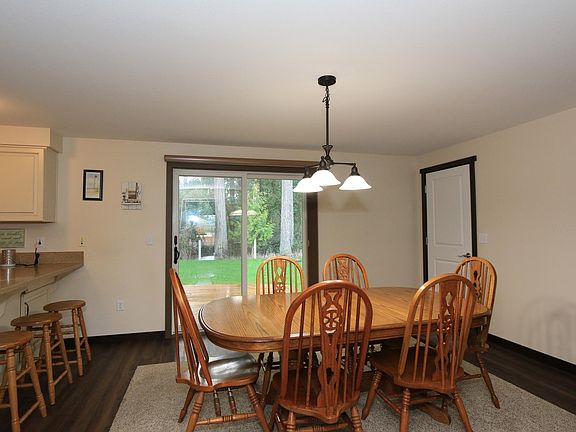4th image of 5119 Beverly Dr NE