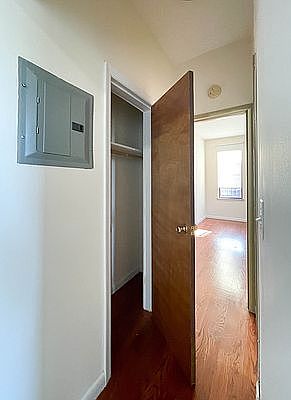 5th image of 116-40 Parklane #D3