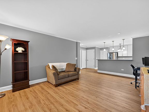 3rd image of 1613 Silverstone Dr #1613