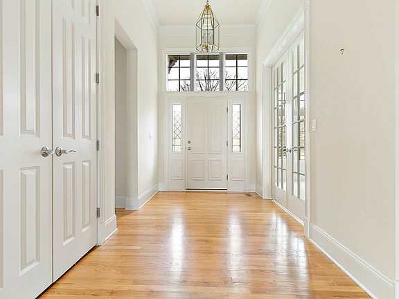2nd image of 503 Haddington Cir
