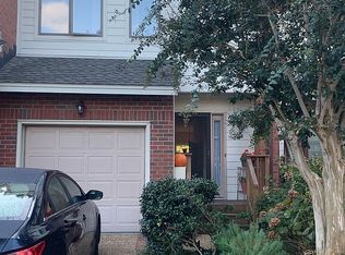 704 Coquina Ln, Virginia Beach, VA 23451