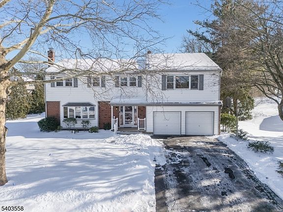 3rd image of 3 Harwich Rd