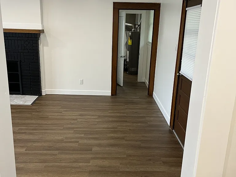 321 Waitman St #B — Photo 11