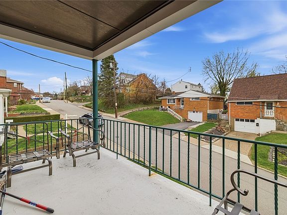 5th image of 156-158 Sceneridge Ave