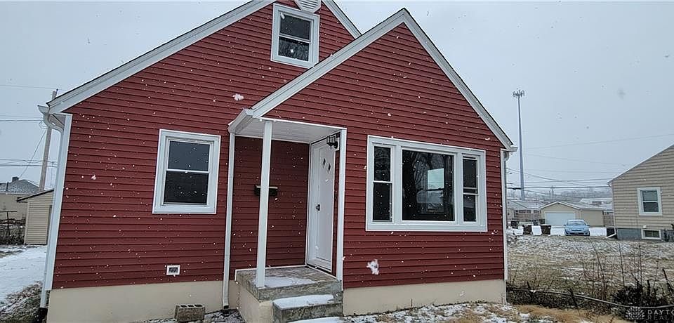 1st image of 210 Loretta Dr