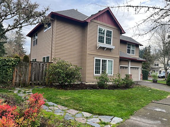 3rd image of 1396 NE Glen Ellen Dr